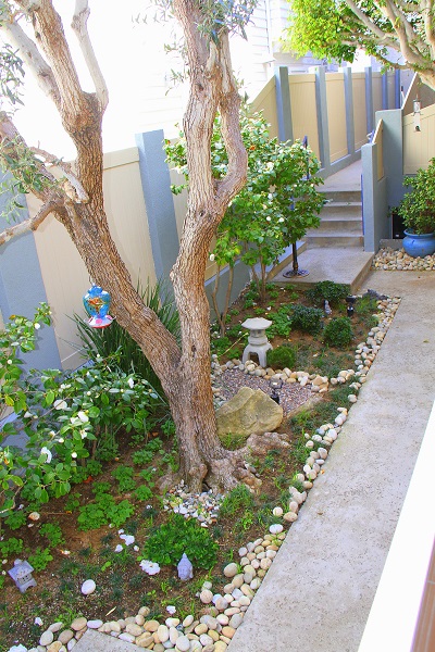 Unit Overlooks Beautiful Japanese Garden