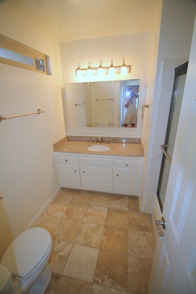 Full Upper Level Bathroom with Granite counter and Travertine Floor